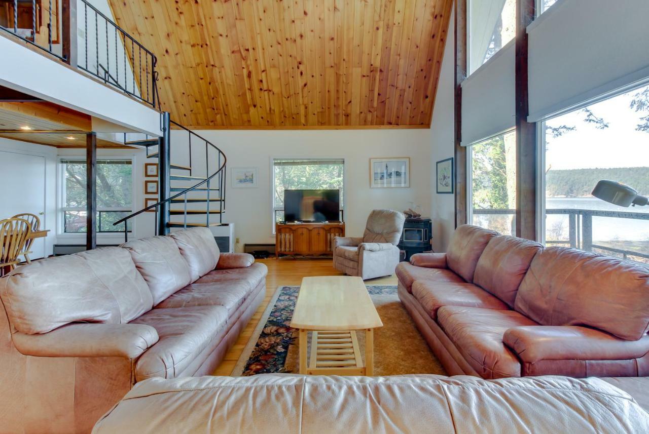 Lopez Island Hunter Bay Waterfront Home Exterior photo